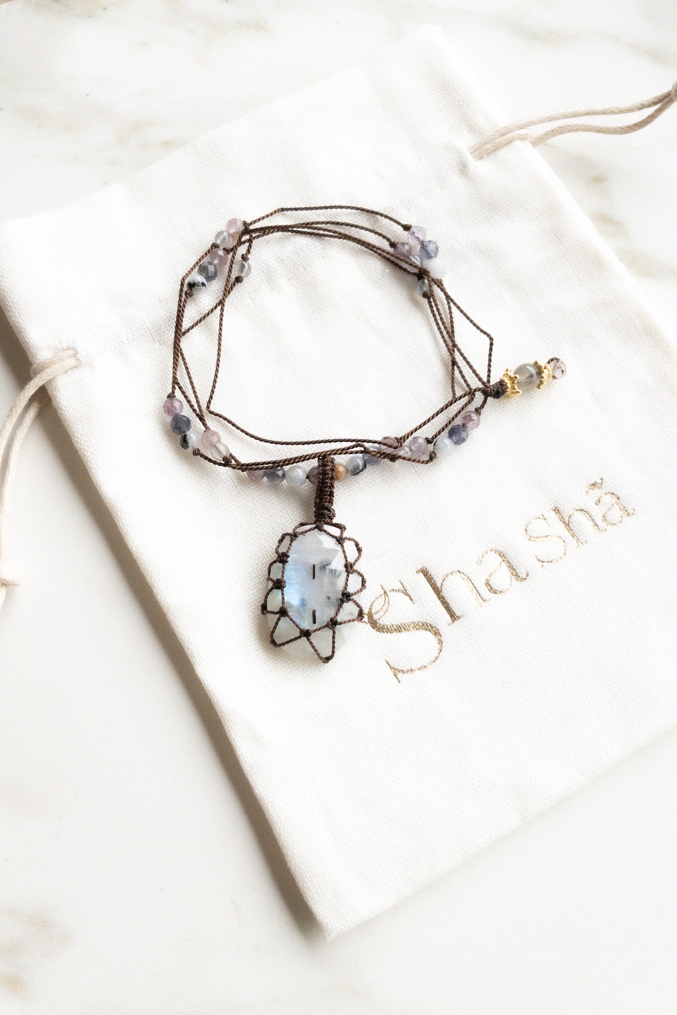 White Rainbow Moonstone Talisman « Aabha » shashā gemstone jewellery