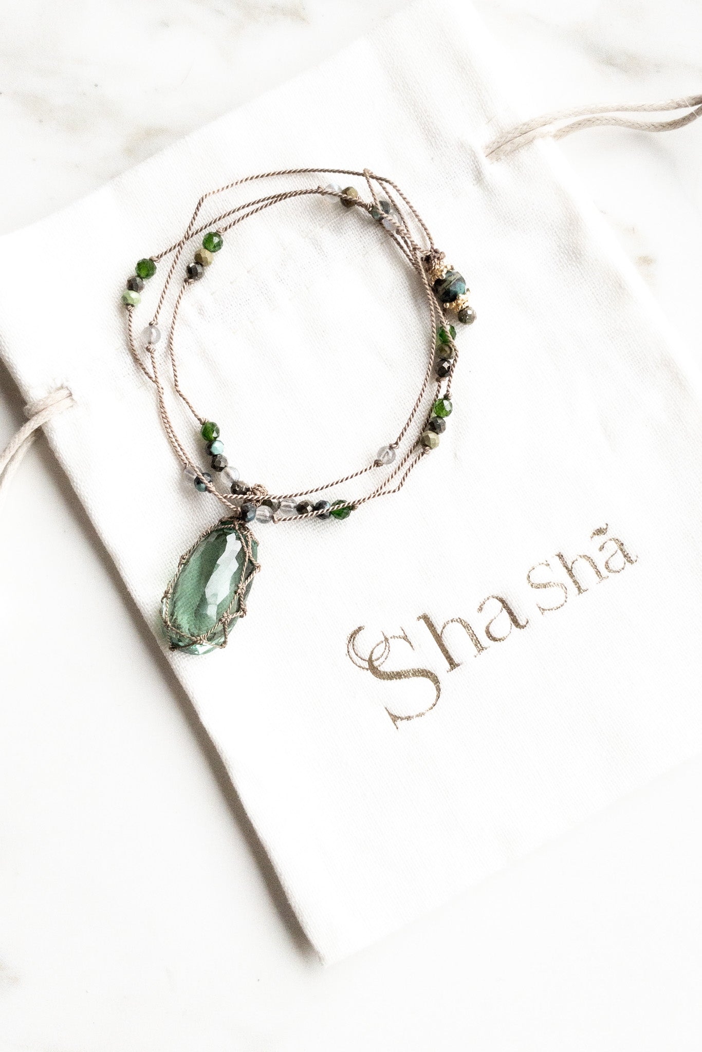 Green Emerald « Aabha » Talisman - shashā meditation jewellery