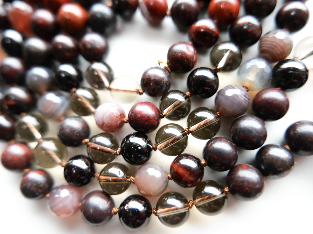 Dhara Grounding Mala 108 beads - OceanEyes Collection - jasper, Botswana agates, smoky quartz - shashā gemstone jewellery Switzerland
