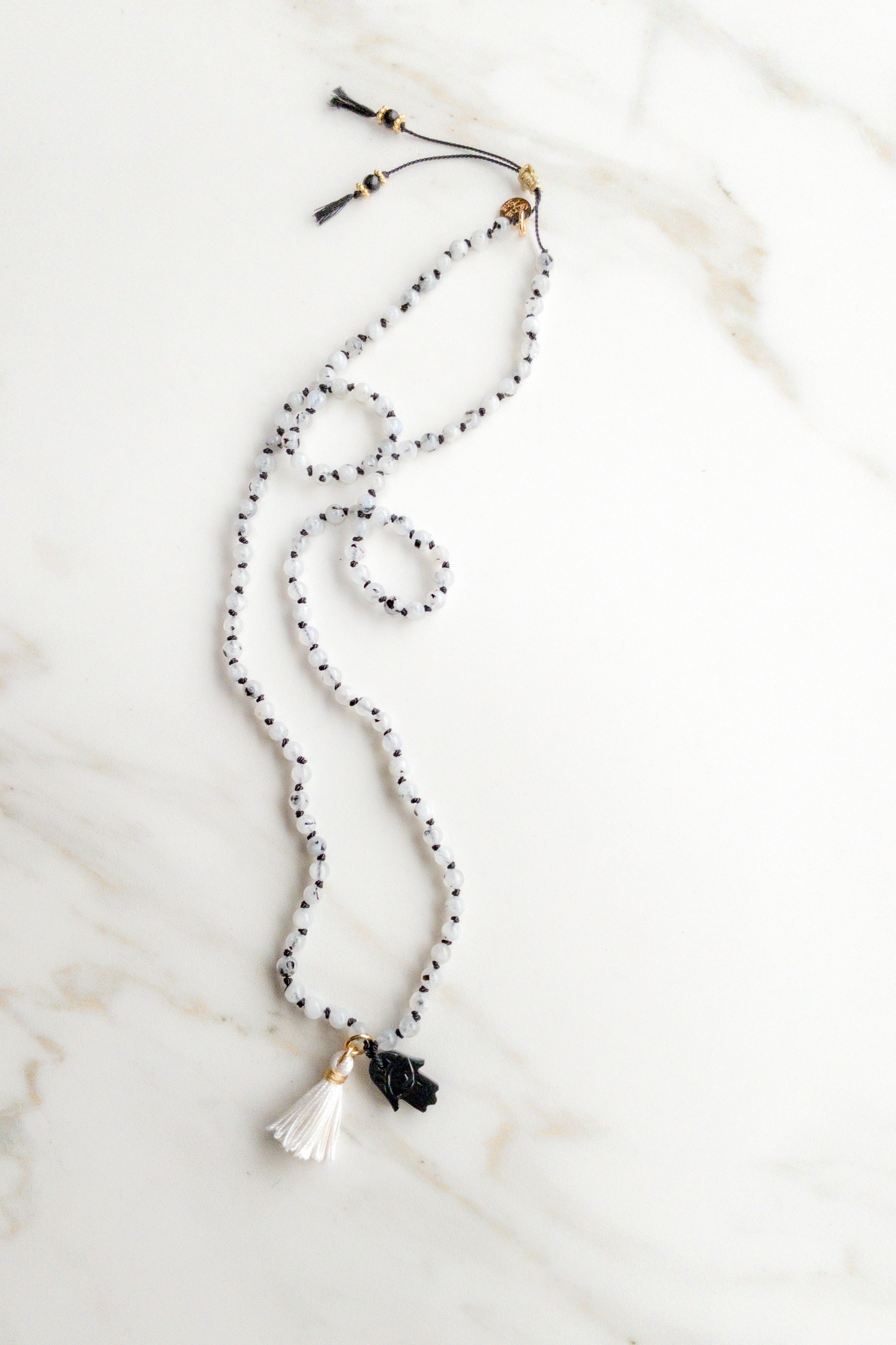 ShaSha « Roots » mini mala 108 - Blue flash Moonstone & Onyx - shashā jewelry Switzerland