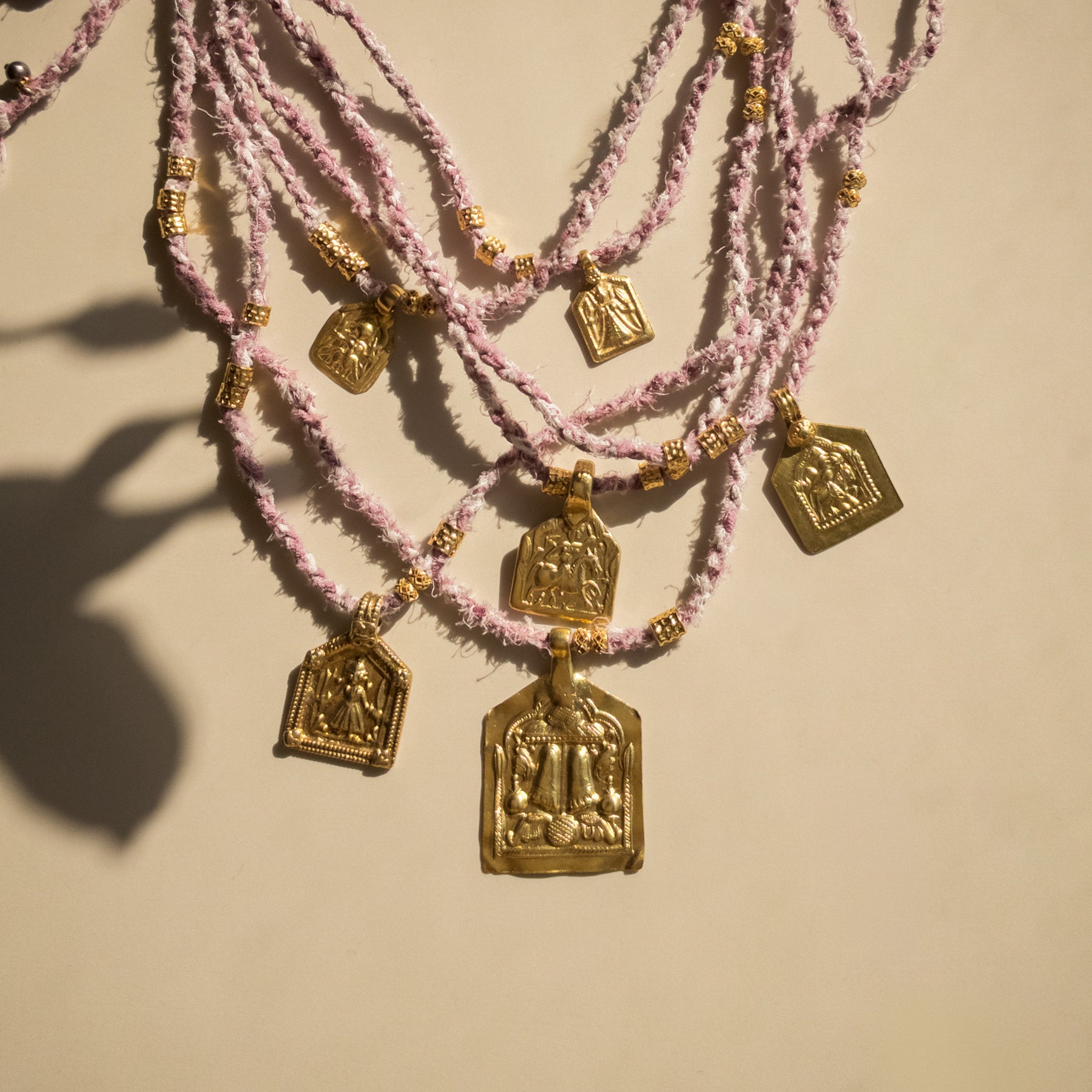 Talisman vintage Bhumiaji - Signature Divya
