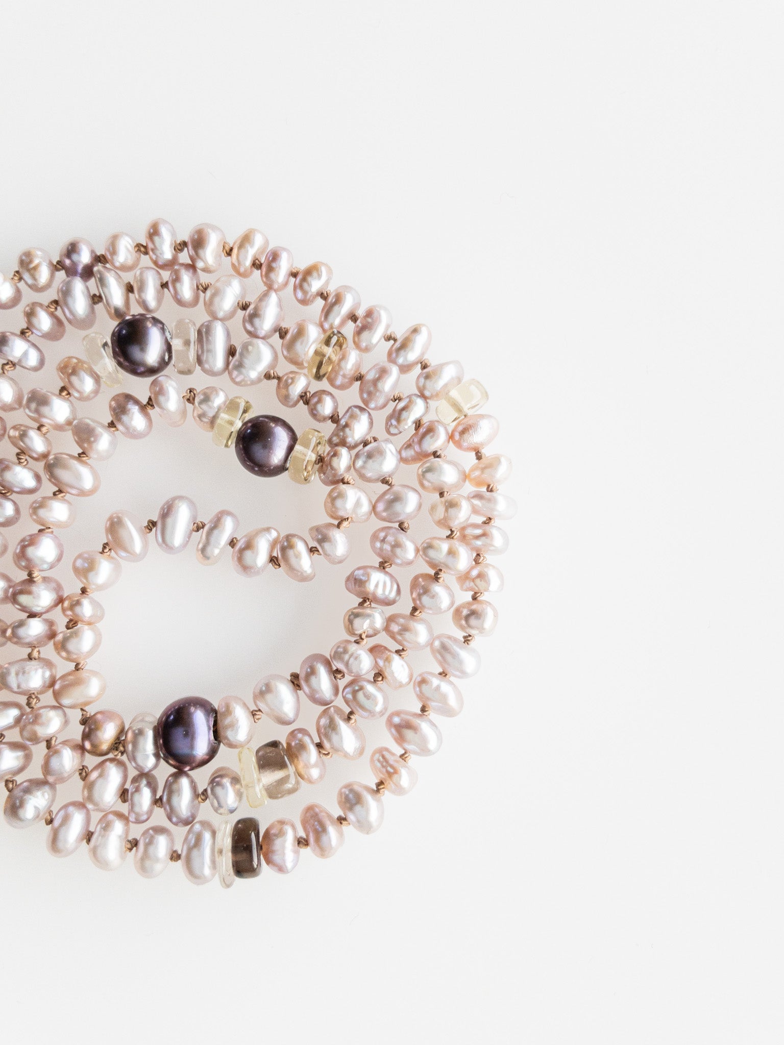 Collier Sana en perles d'eau douce et quartz - DIVYA