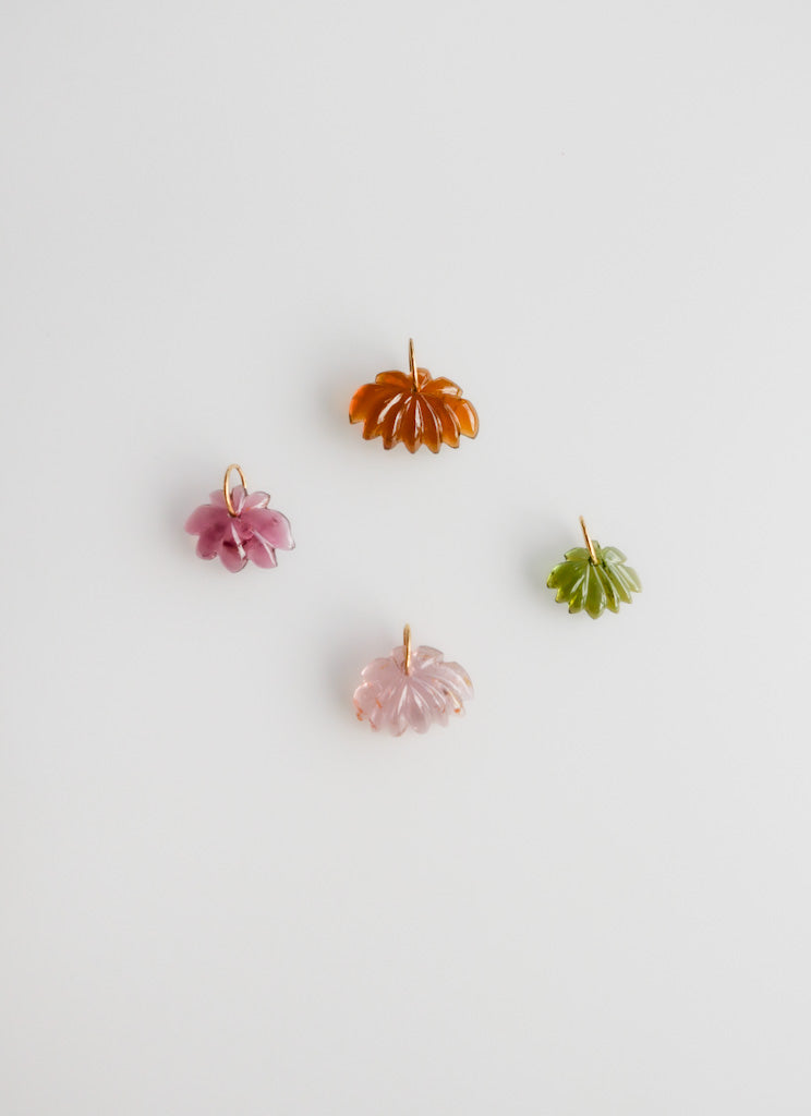 Lotus handcarved Pendant - Tourmaline - DIVYA Sacred symbols - Shasha bijoux