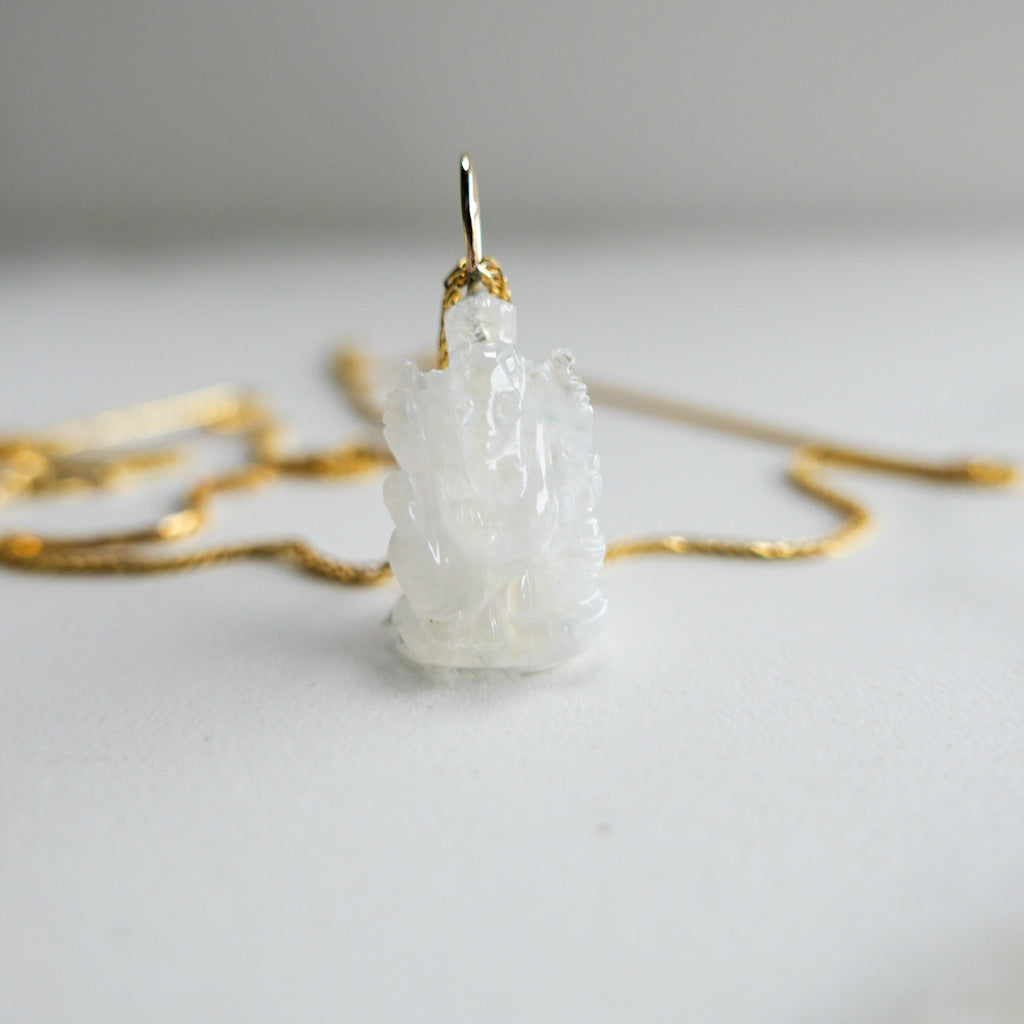 Pendentif Ganesha Ji | Aventurine jaune - Pierre de lune - Aventurine rouge - Quartz clair | DIVYA