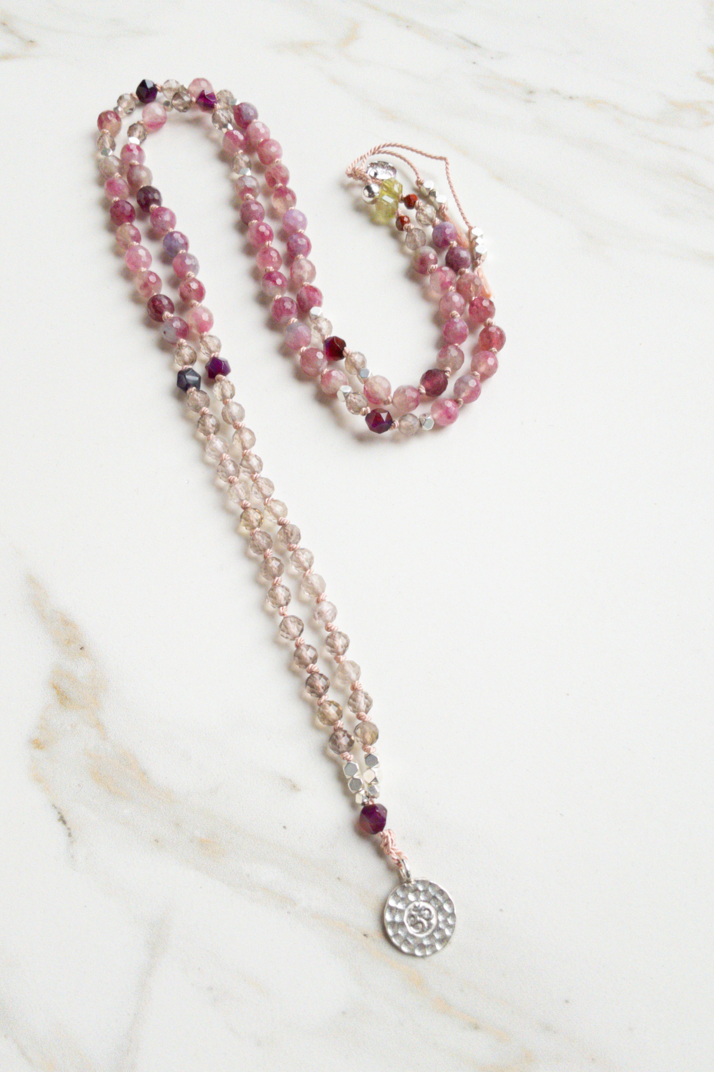 Mala of Love and Balance - OM - Indradhanush - shashā meditation necklace - shashā jewellery Switzerland 